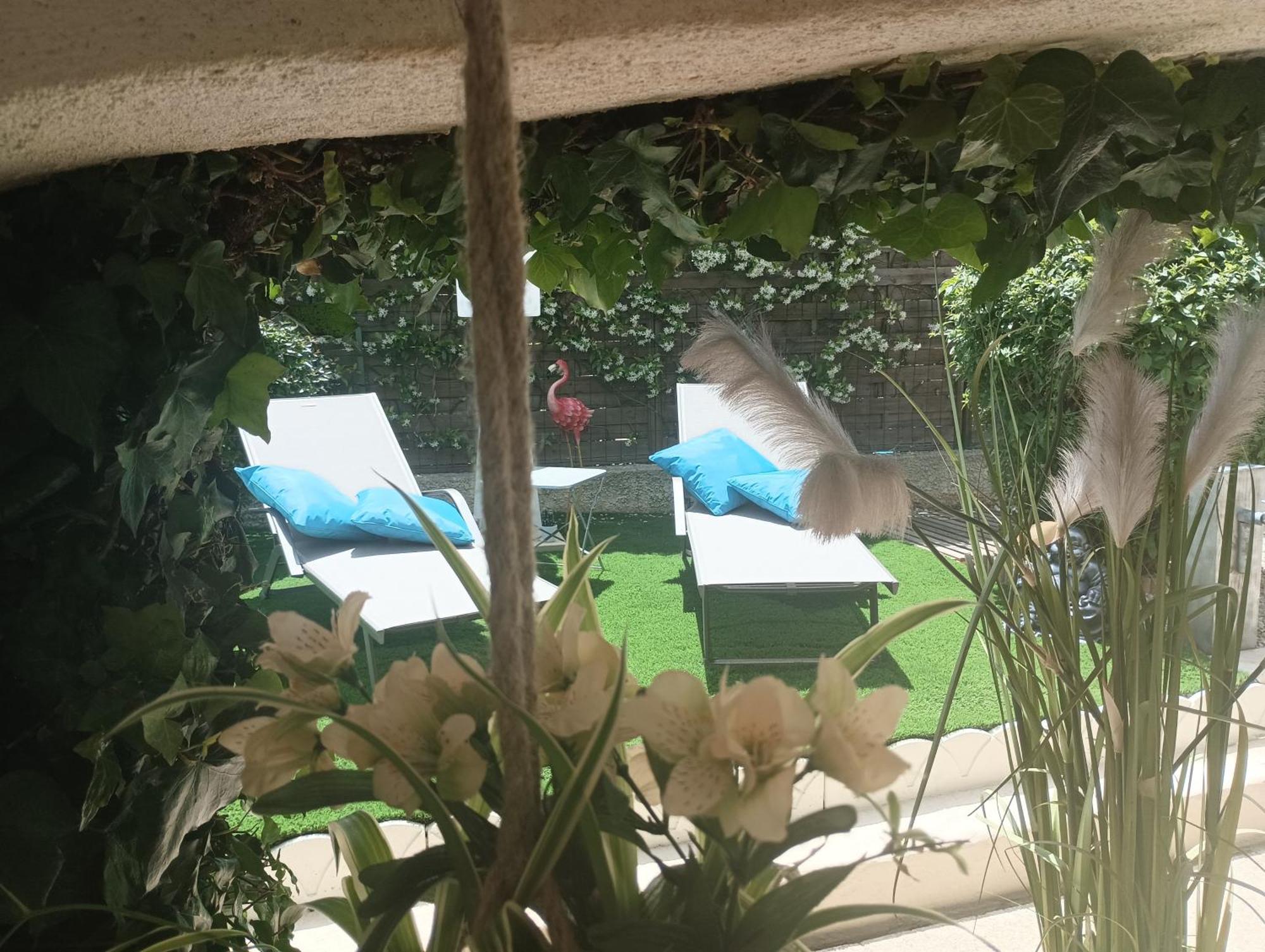 Mimilou Mont St Loup Piscine Privee Apartment